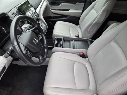 Used 2018 Honda Odyssey EX-L image 18