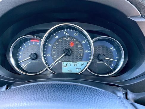 Used 2014 Toyota Corolla L image 25