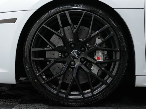 Used 2018 Audi R8 V10 plus image 44