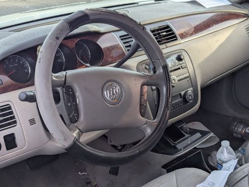 Used 2006 Buick Lucerne CXL w/ Entertainment Package image 8