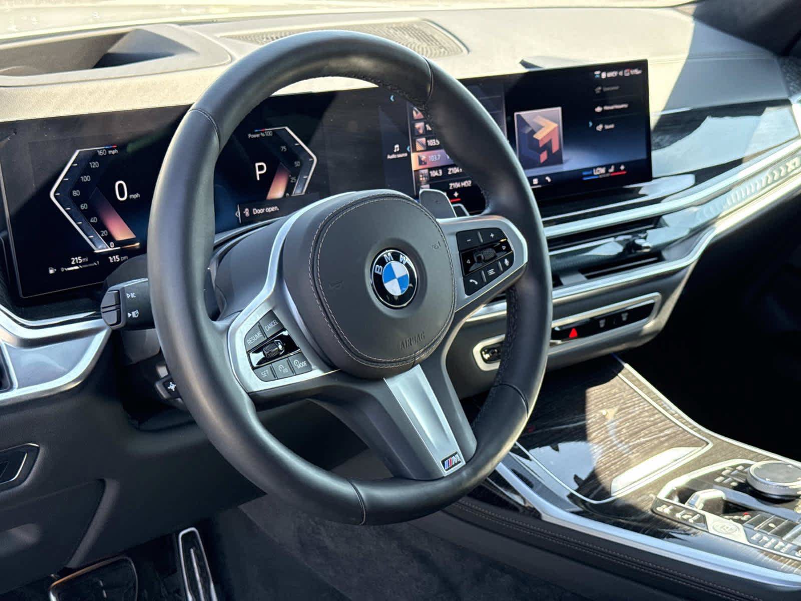 Used 2026 BMW X7 xDrive40i w/ M Sport Package AWD/4WD image 2