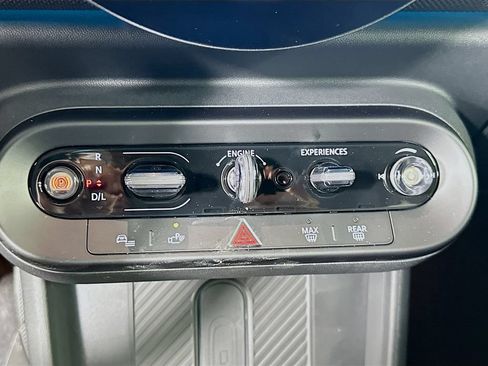 Certified 2025 MINI Cooper S FWD image 15