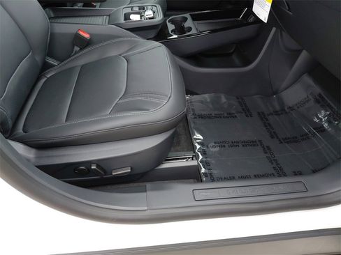 New 2025 Ford Mustang Mach-E Premium image 17