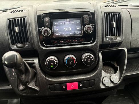 Used 2018 RAM ProMaster 2500 w/ Interior Convenience Group image 25