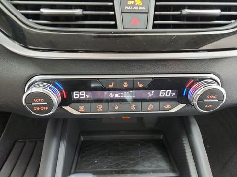 New 2026 Nissan Altima 2.5 SR w/ SR Premium Package FWD image 32