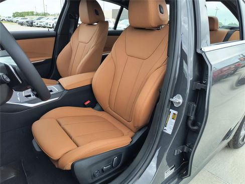 New 2026 BMW 330i Sedan w/ Premium Package RWD image 6