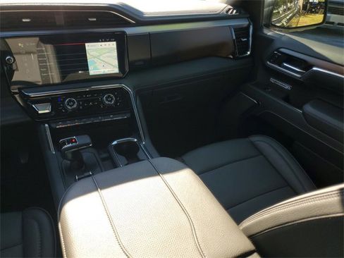 Certified 2025 GMC Sierra 1500 Denali w/ Denali Reserve Package image 13
