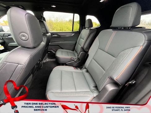 New 2026 GMC Acadia AT4 w/ Luxury Package image 12