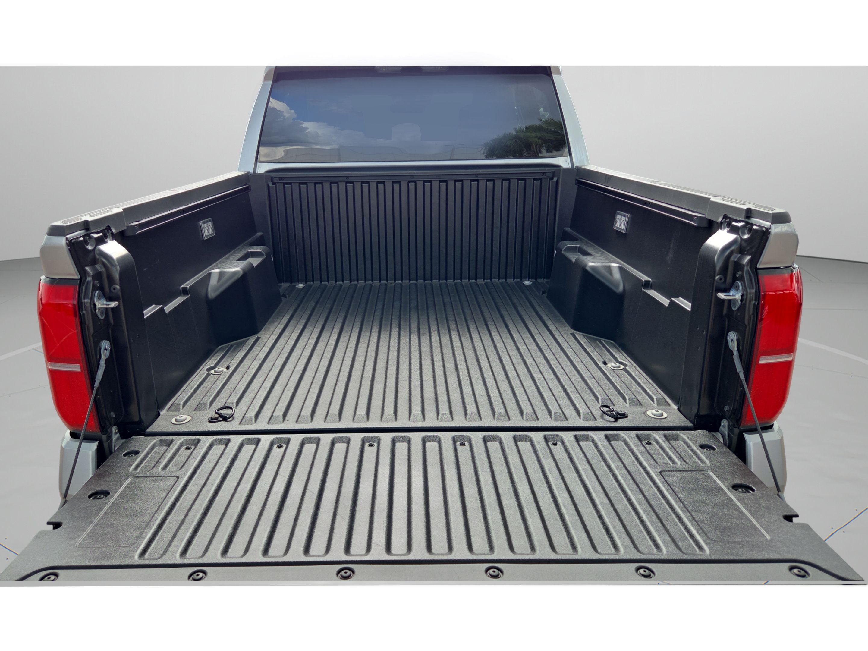 Certified 2026 Toyota Tacoma SR5 AWD/4WD image 11