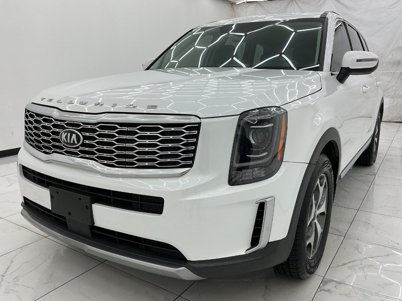 Used 2020 Kia Telluride EX AWD/4WD image 1