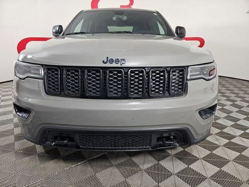 Certified 2020 Jeep Grand Cherokee Laredo image 2