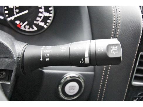 Certified 2021 Nissan Armada Platinum image 14