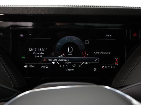 Used 2025 GMC Yukon Denali w/ Sun & Power Step Package AWD/4WD image 31