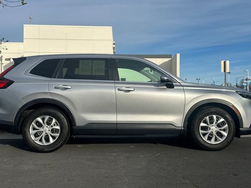 Used 2026 Honda CR-V LX image 2