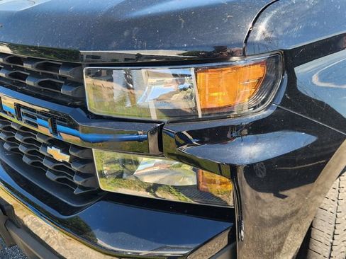 Used 2022 Chevrolet Silverado 1500 Custom image 6