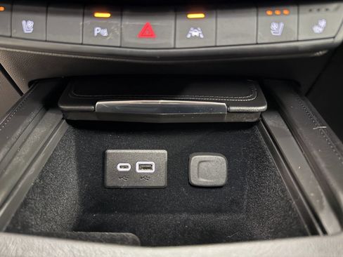 Used 2024 Cadillac XT4 Premium Luxury w/ Technology Package image 23