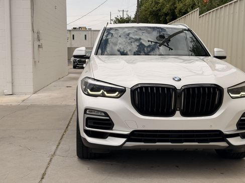 Used 2019 BMW X5 xDrive50i w/ Luxury Seating Package AWD/4WD image 10
