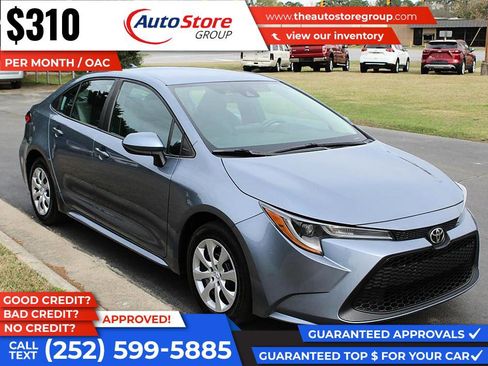 Used 2022 Toyota Corolla LE image 4