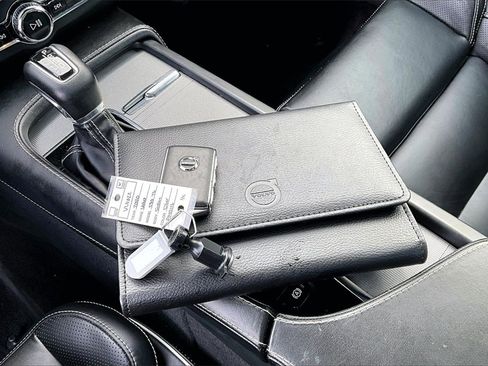 Used 2020 Volvo S90 T6 R-Design w/ Protection Package Premier image 35