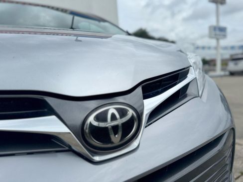 Used 2018 Toyota Sienna XLE FWD image 11