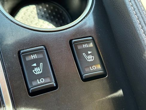 Used 2018 Nissan Maxima 3.5 SV FWD image 17