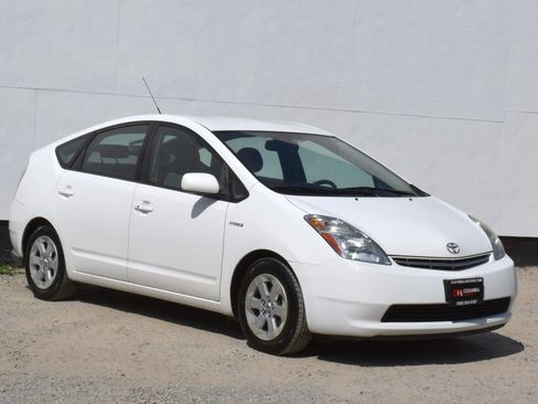 Used 2007 Toyota Prius w/ Pkg 3 FWD image 1