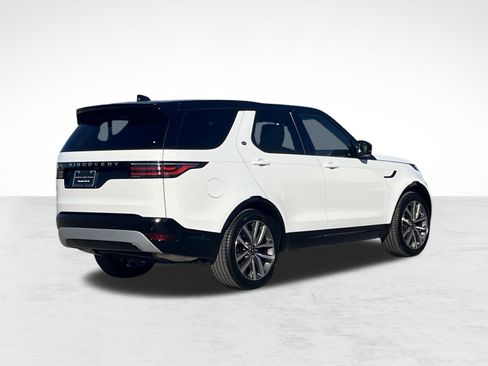 New 2025 Land Rover Discovery Metropolitan Edition image 7