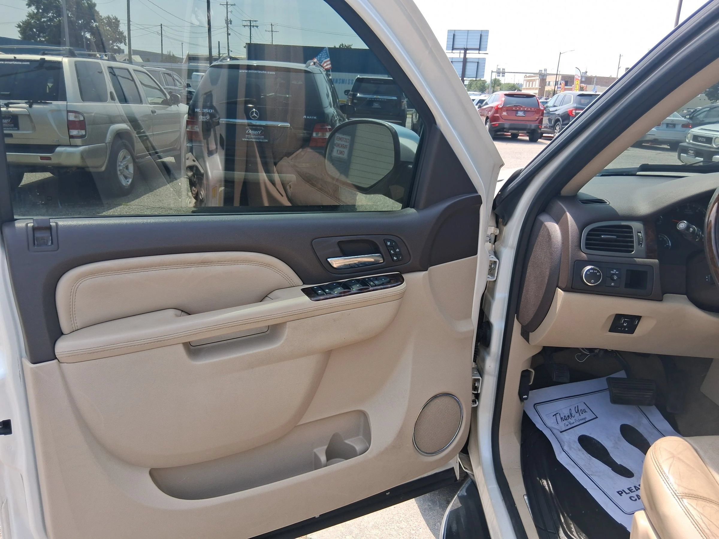 Used 2012 GMC Yukon XL Denali AWD/4WD image 11