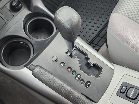 Used 2007 Toyota RAV4 4WD V6 image 23
