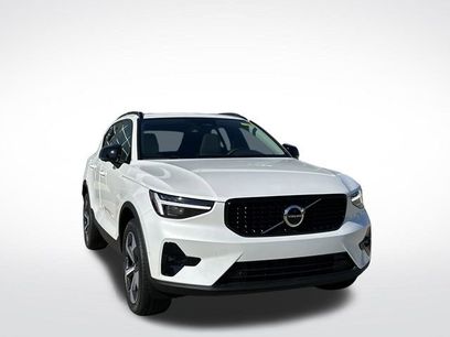 New 2026 Volvo XC40 B5 Plus w/ Climate Package