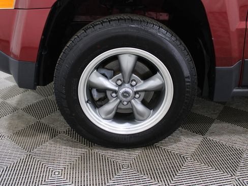 Used 2017 Jeep Patriot Sport image 27