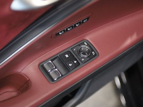 Used 2018 Lexus LC 500 Coupe w/ Sport Package RWD image 15