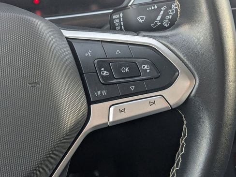 Used 2024 Volkswagen Tiguan SE image 23