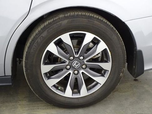 Used 2023 Honda Odyssey EX-L image 40