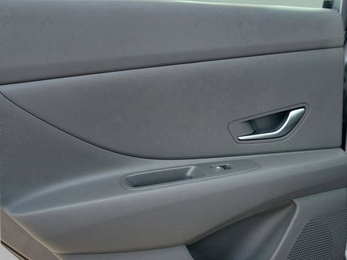 New 2026 Hyundai Elantra SE image 20