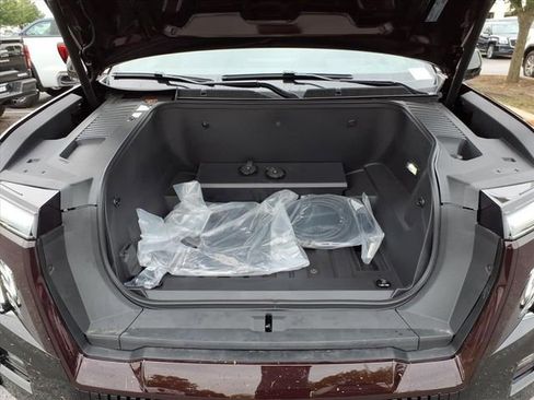 New 2026 GMC Sierra EV Elevation w/ Premium Package image 27