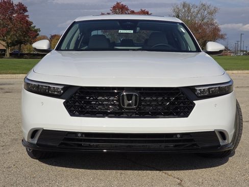 New 2025 Honda Accord Touring image 13