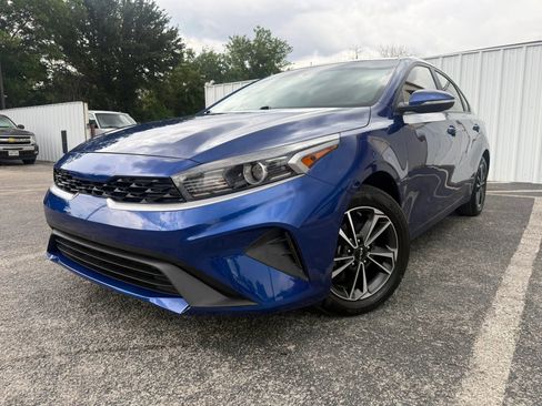 Used 2024 Kia Forte LXS w/ LXS Technology Package FWD image 1