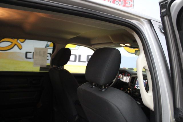 Used 2019 RAM 1500 Express w/ Wheel & Sound Group AWD/4WD image 10