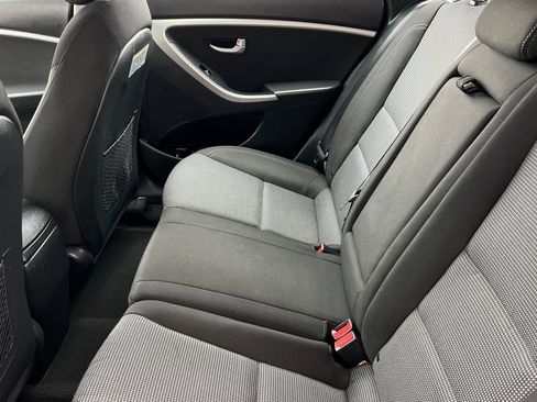 Used 2016 Hyundai Elantra GT w/ Option Group 02 image 12