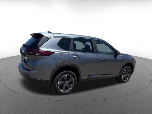 Used 2025 Nissan Rogue SV FWD image 15