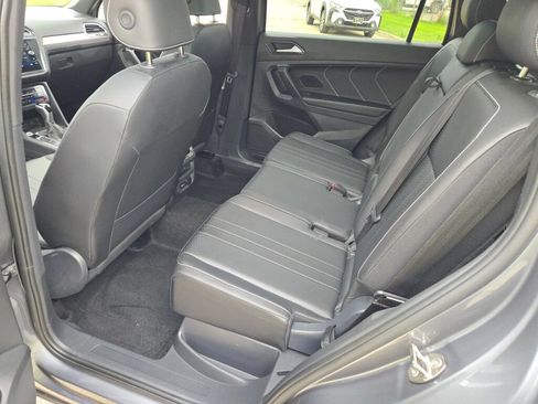 Used 2024 Volkswagen Tiguan SE R-Line AWD/4WD image 18