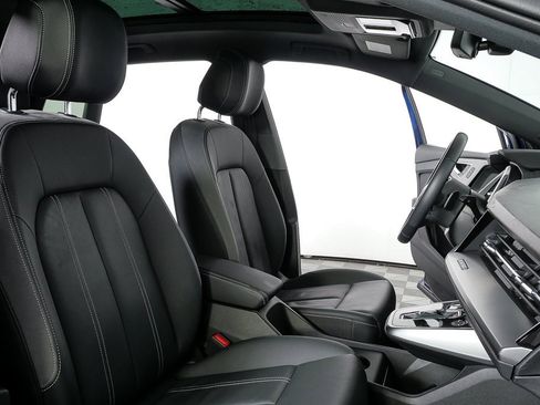 Used 2023 Audi Q4 e-tron Prestige image 22