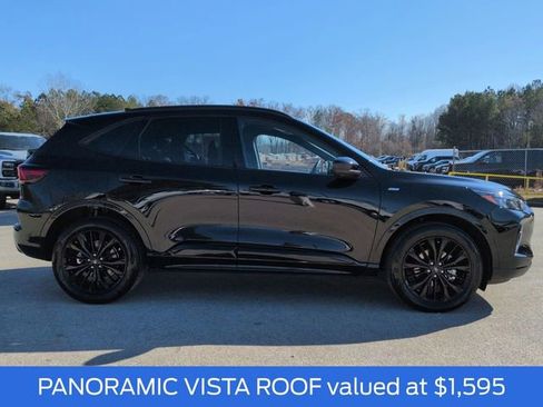 Certified 2023 Ford Escape ST-Line Elite w/ Premium Technology Package image 4