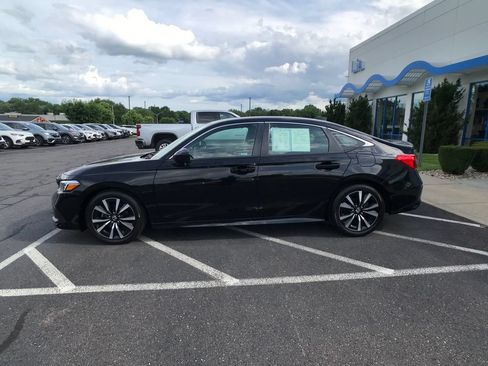 Certified 2024 Honda Civic EX image 6