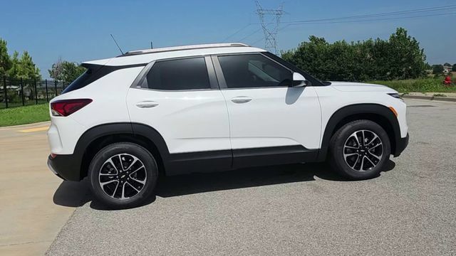 New 2026 Chevrolet TrailBlazer LT FWD image 9