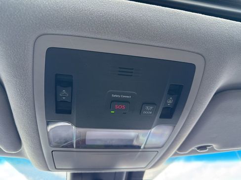 Used 2019 Lexus RX 450h AWD image 19