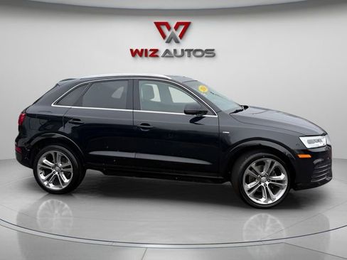 Used 2016 Audi Q3 2.0T Prestige w/ Prestige Package image 4