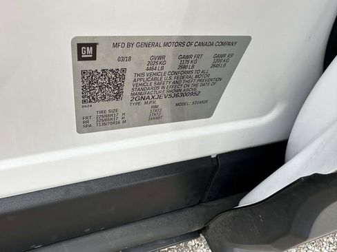 Used 2018 Chevrolet Equinox LT image 31