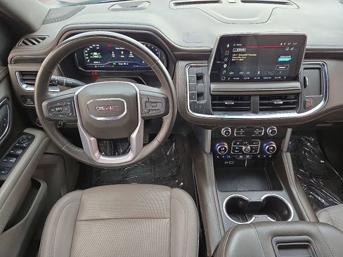 Used 2023 GMC Yukon SLT w/ SLT Luxury Package RWD image 19